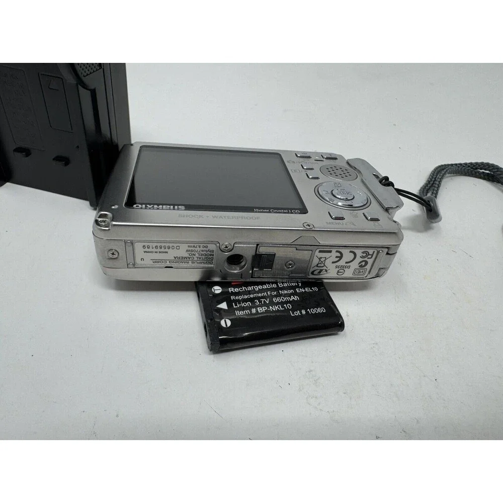 Olympus Stylus 770SW digital camera Silver, 10.1MP, Waterproof, tested